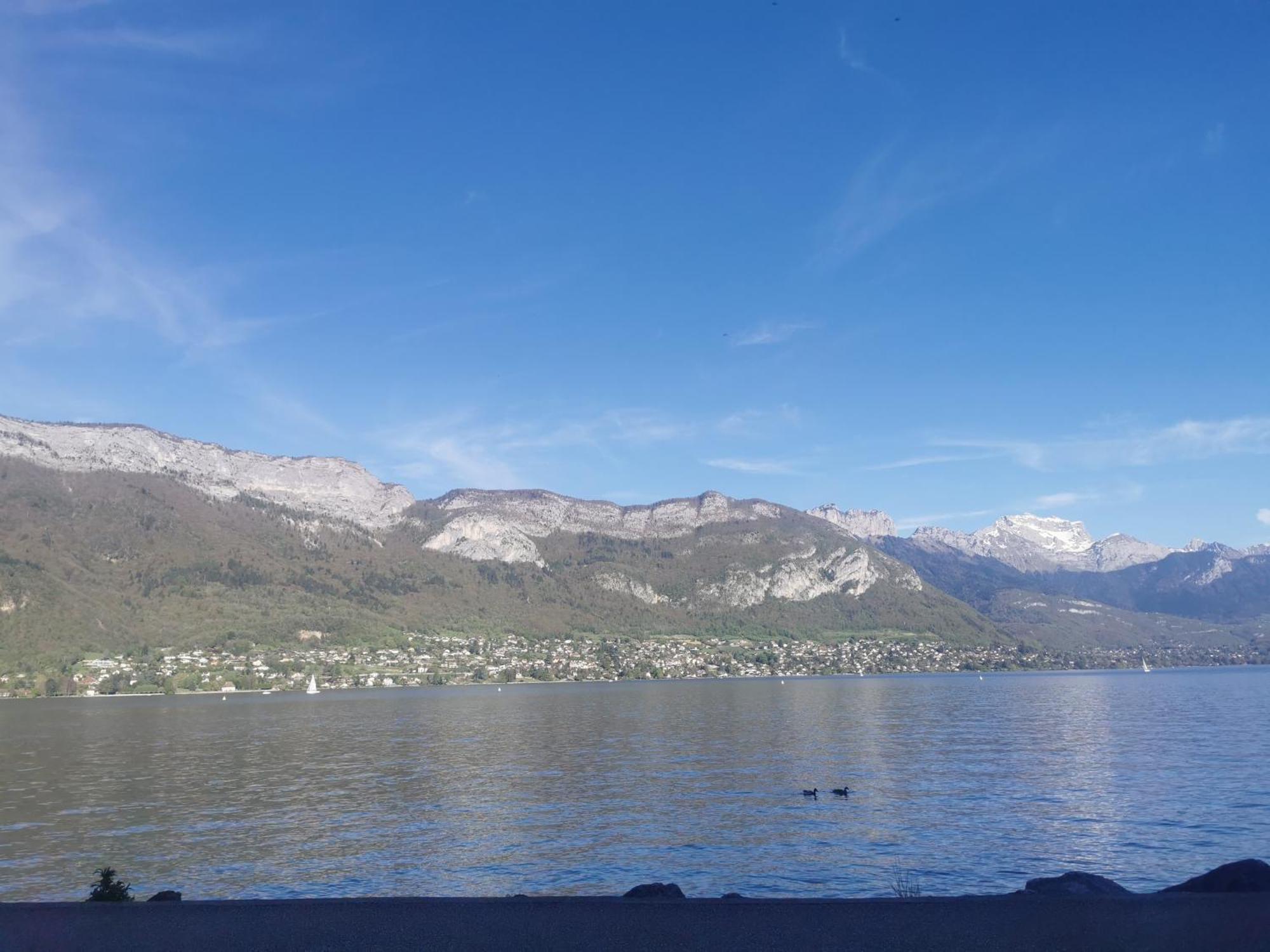 Charmant Appartement A 1 Minute Du Lac Annecy Exteriér fotografie